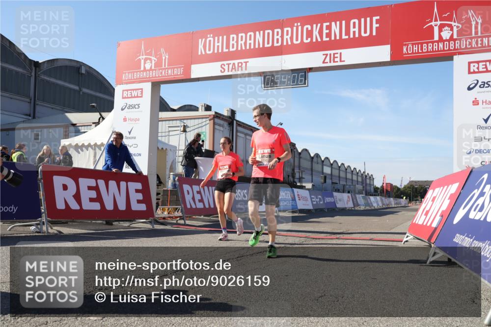 03.10.2025 - Köhlbrandbrückenlauf Luisa Fischer http://msf.ph/oto/9026159 03.10.2025 12:54:05 Ziel 4030, 5710, 5947, 6002, 6200, 6817 meine-sportfotos.de