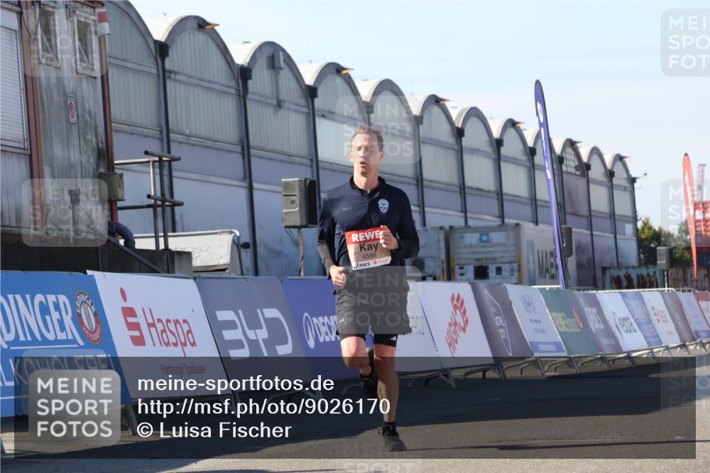 03.10.2025 - Köhlbrandbrückenlauf Luisa Fischer http://msf.ph/oto/9026170 03.10.2025 12:54:15 Ziel 4598, 6200 meine-sportfotos.de
