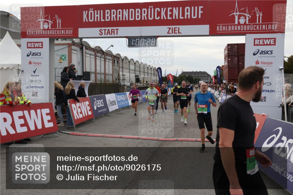 03.10.2025 - Köhlbrandbrückenlauf Julia Fischer http://msf.ph/oto/9026175 03.10.2025 16:00:28 Ziel 7027, 7105, 7116, 7202, 7233, 7271, 7276, 7287, 7301, 9188, 9189, 9240, 9391, 9491, 9717 meine-sportfotos.de