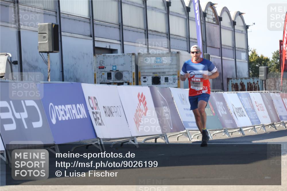 03.10.2025 - Köhlbrandbrückenlauf Luisa Fischer http://msf.ph/oto/9026199 03.10.2025 12:54:20 Ziel 4023, 4598 meine-sportfotos.de