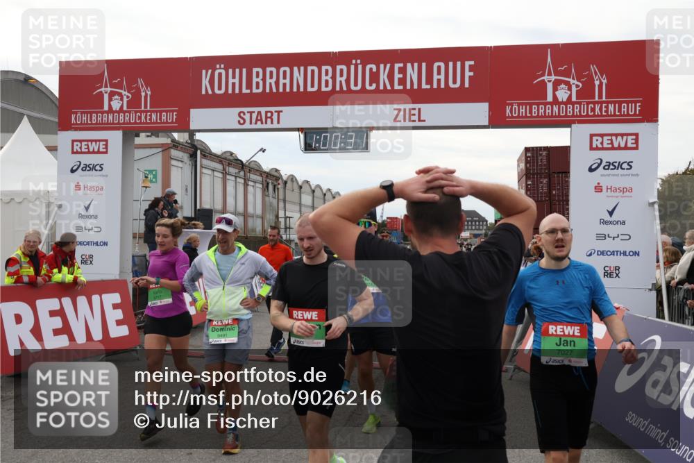 03.10.2025 - Köhlbrandbrückenlauf Julia Fischer http://msf.ph/oto/9026216 03.10.2025 16:00:31 Ziel 7027, 7105, 7116, 7202, 7276, 7287, 7301, 7327, 9188, 9189, 9240, 9391, 9491, 9717 meine-sportfotos.de