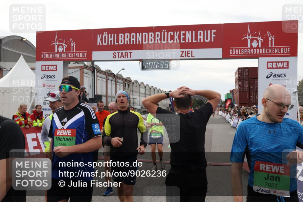 03.10.2025 - Köhlbrandbrückenlauf Julia Fischer http://msf.ph/oto/9026236 03.10.2025 16:00:33 Ziel 7027, 7105, 7116, 7202, 7287, 7301, 7327, 7818, 9188, 9189, 9240, 9391, 9491, 9717 meine-sportfotos.de