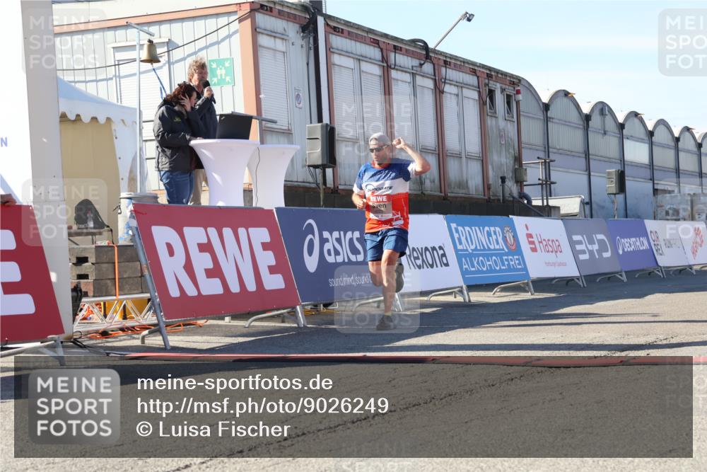 03.10.2025 - Köhlbrandbrückenlauf Luisa Fischer http://msf.ph/oto/9026249 03.10.2025 12:54:24 Ziel 4023, 4598 meine-sportfotos.de