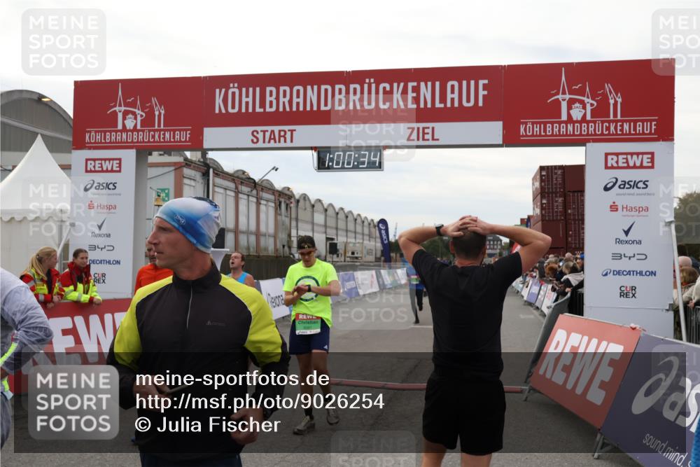 03.10.2025 - Köhlbrandbrückenlauf Julia Fischer http://msf.ph/oto/9026254 03.10.2025 16:00:34 Ziel 7027, 7105, 7116, 7202, 7287, 7301, 7327, 7818, 9188, 9189, 9240, 9391, 9491, 9568, 9717 meine-sportfotos.de