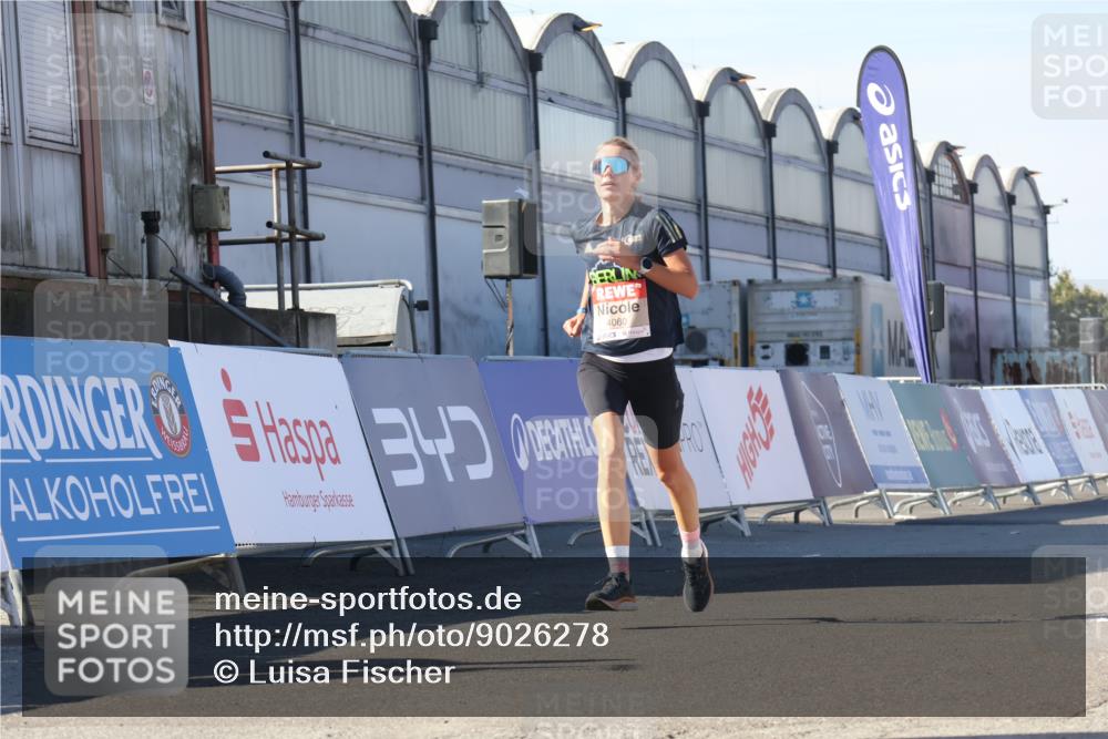 03.10.2025 - Köhlbrandbrückenlauf Luisa Fischer http://msf.ph/oto/9026278 03.10.2025 12:54:30 Ziel 4023, 4060, 4106, 4209 meine-sportfotos.de