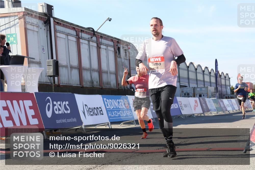 03.10.2025 - Köhlbrandbrückenlauf Luisa Fischer http://msf.ph/oto/9026321 03.10.2025 12:54:34 Ziel 4023, 4060, 4106, 4209, 6683 meine-sportfotos.de