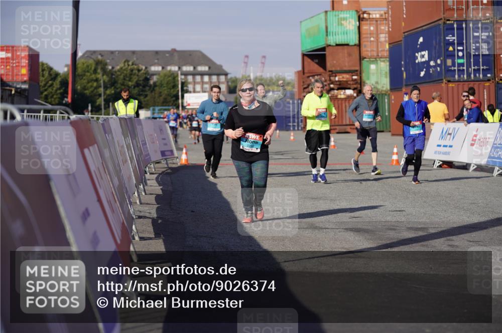 03.10.2025 - Köhlbrandbrückenlauf Michael Burmester http://msf.ph/oto/9026374 03.10.2025 10:30:00 Ziel 2067, 2092, 2112, 2280, 2325, 2326, 2863, 2864, 2865, 3607 meine-sportfotos.de