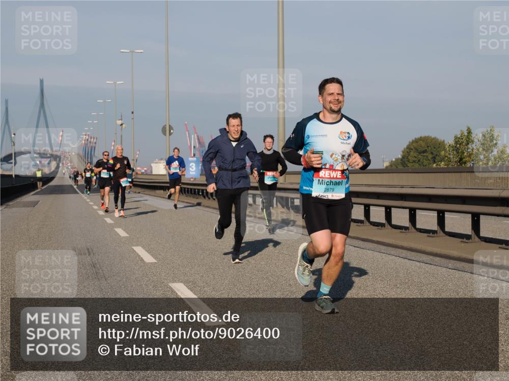 03.10.2025 - Köhlbrandbrückenlauf Fabian Wolf http://msf.ph/oto/9026400 03.10.2025 09:42:32 Position 3 3, 2879 meine-sportfotos.de