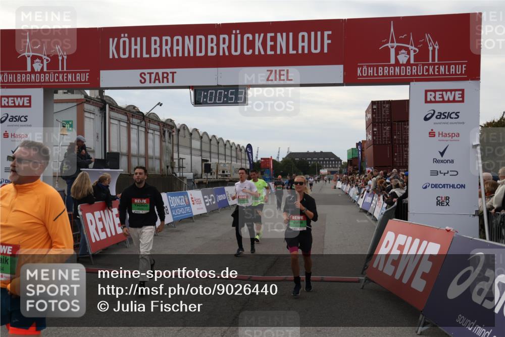 03.10.2025 - Köhlbrandbrückenlauf Julia Fischer http://msf.ph/oto/9026440 03.10.2025 16:00:53 Ziel 7189, 7223, 7259, 7522, 7561, 7584, 7600, 8676, 8811, 8883, 8940, 9736 meine-sportfotos.de