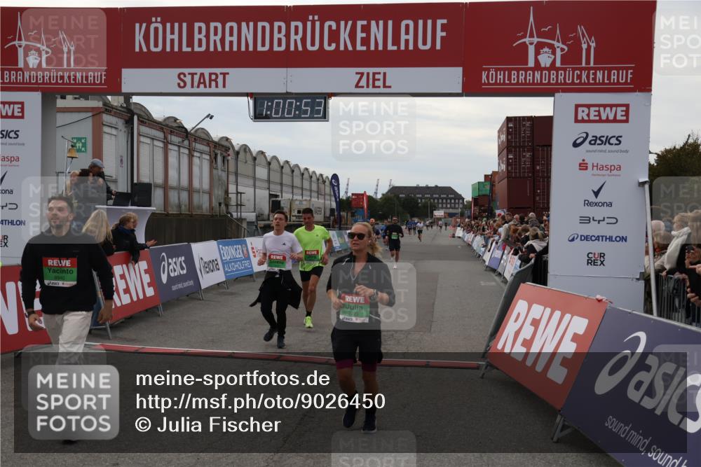 03.10.2025 - Köhlbrandbrückenlauf Julia Fischer http://msf.ph/oto/9026450 03.10.2025 16:00:54 Ziel 7189, 7223, 7259, 7522, 7561, 7584, 7600, 8676, 8811, 8883, 8940, 9736 meine-sportfotos.de