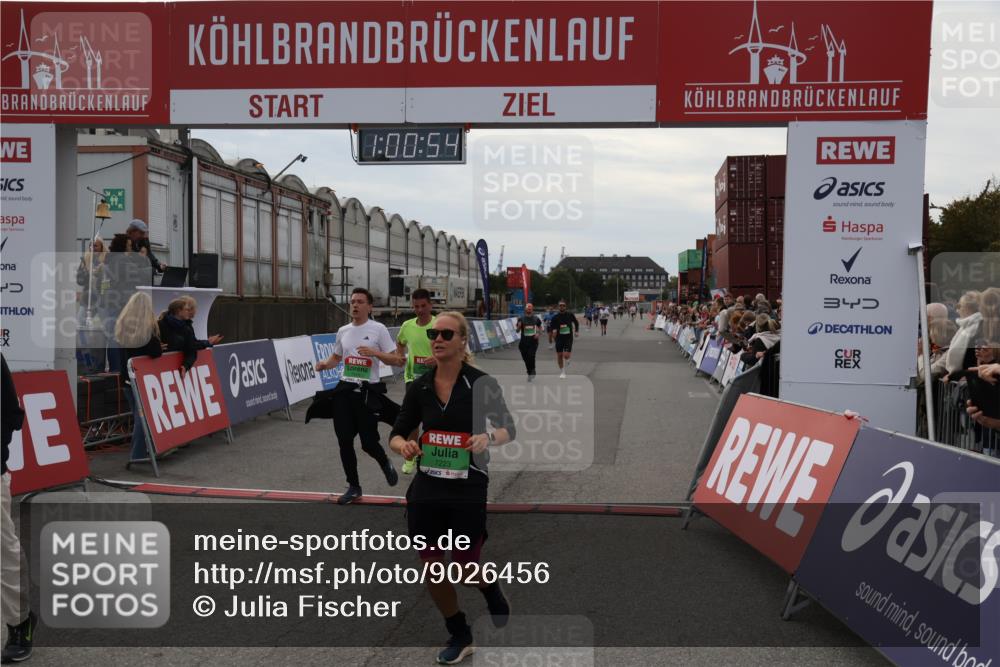 03.10.2025 - Köhlbrandbrückenlauf Julia Fischer http://msf.ph/oto/9026456 03.10.2025 16:00:54 Ziel 7189, 7223, 7259, 7522, 7561, 7584, 7600, 8676, 8811, 8883, 8940, 9736 meine-sportfotos.de