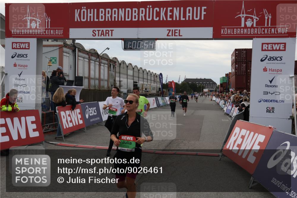 03.10.2025 - Köhlbrandbrückenlauf Julia Fischer http://msf.ph/oto/9026461 03.10.2025 16:00:54 Ziel 7189, 7223, 7259, 7522, 7561, 7584, 7600, 8676, 8811, 8883, 8940, 9736 meine-sportfotos.de
