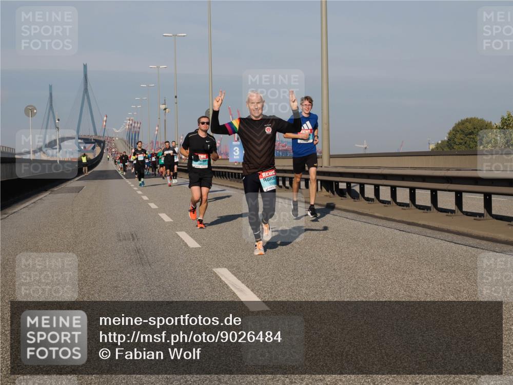 03.10.2025 - Köhlbrandbrückenlauf Fabian Wolf http://msf.ph/oto/9026484 03.10.2025 09:42:36 Position 3 1020 meine-sportfotos.de