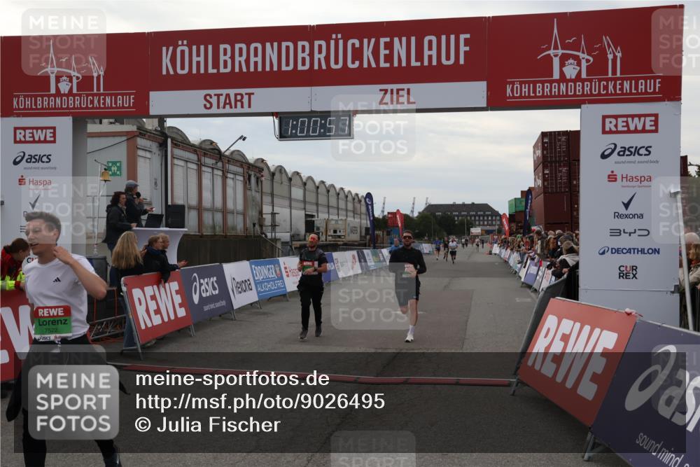 03.10.2025 - Köhlbrandbrückenlauf Julia Fischer http://msf.ph/oto/9026495 03.10.2025 16:00:57 Ziel 7223, 7294, 7522, 7561, 7584, 7600, 8676, 8883, 8940, 9736 meine-sportfotos.de