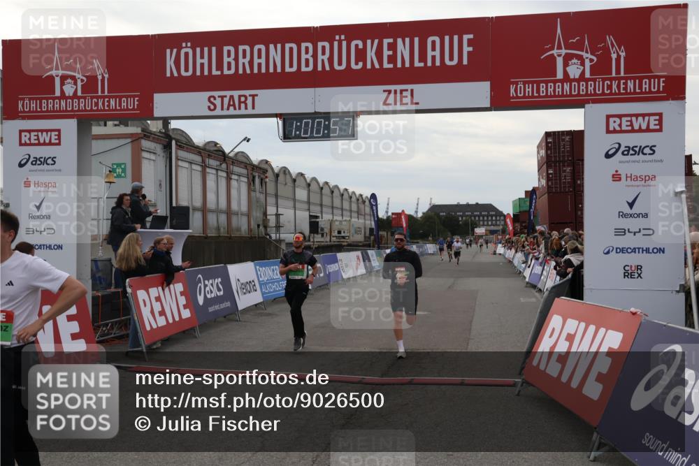 03.10.2025 - Köhlbrandbrückenlauf Julia Fischer http://msf.ph/oto/9026500 03.10.2025 16:00:57 Ziel 7223, 7294, 7522, 7561, 7584, 7600, 8676, 8883, 8940, 9736 meine-sportfotos.de