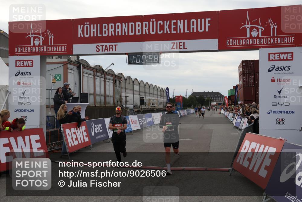 03.10.2025 - Köhlbrandbrückenlauf Julia Fischer http://msf.ph/oto/9026506 03.10.2025 16:00:58 Ziel 7223, 7294, 7522, 7561, 7584, 7600, 8676, 8883, 8940, 9736 meine-sportfotos.de