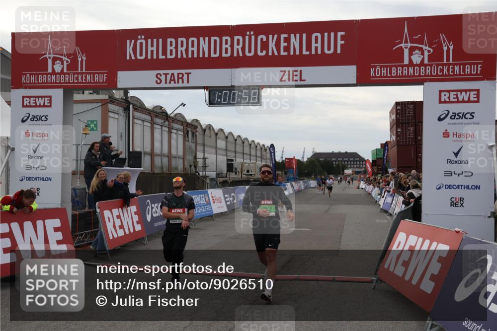 03.10.2025 - Köhlbrandbrückenlauf Julia Fischer http://msf.ph/oto/9026510 03.10.2025 16:00:58 Ziel 7223, 7294, 7522, 7561, 7584, 7600, 8676, 8883, 8940, 9736 meine-sportfotos.de