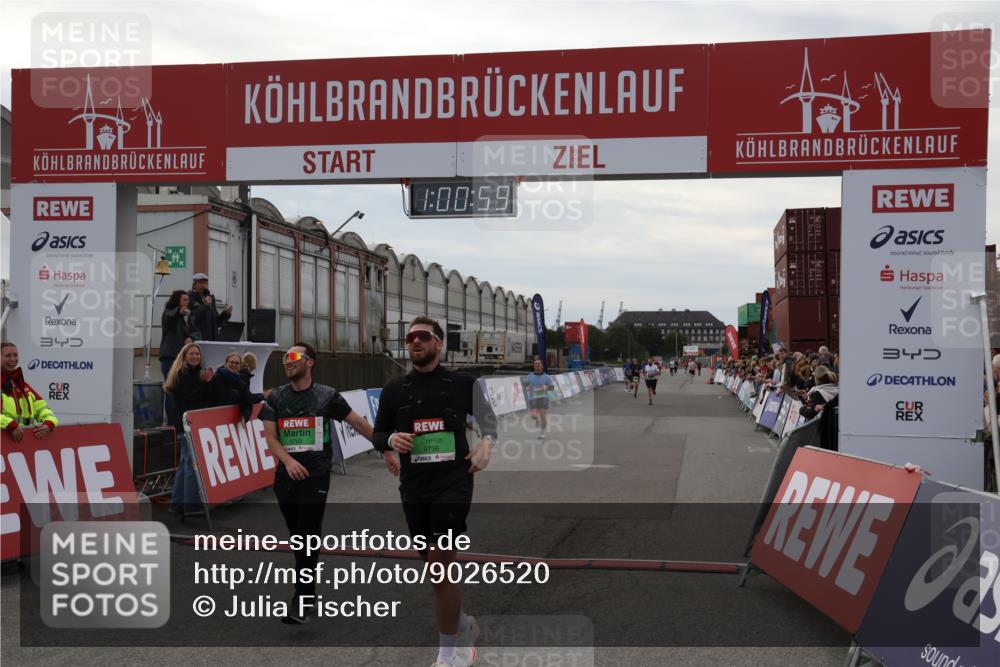 03.10.2025 - Köhlbrandbrückenlauf Julia Fischer http://msf.ph/oto/9026520 03.10.2025 16:00:59 Ziel 7223, 7294, 7522, 7561, 7584, 7600, 8676, 8883, 8940, 9736 meine-sportfotos.de