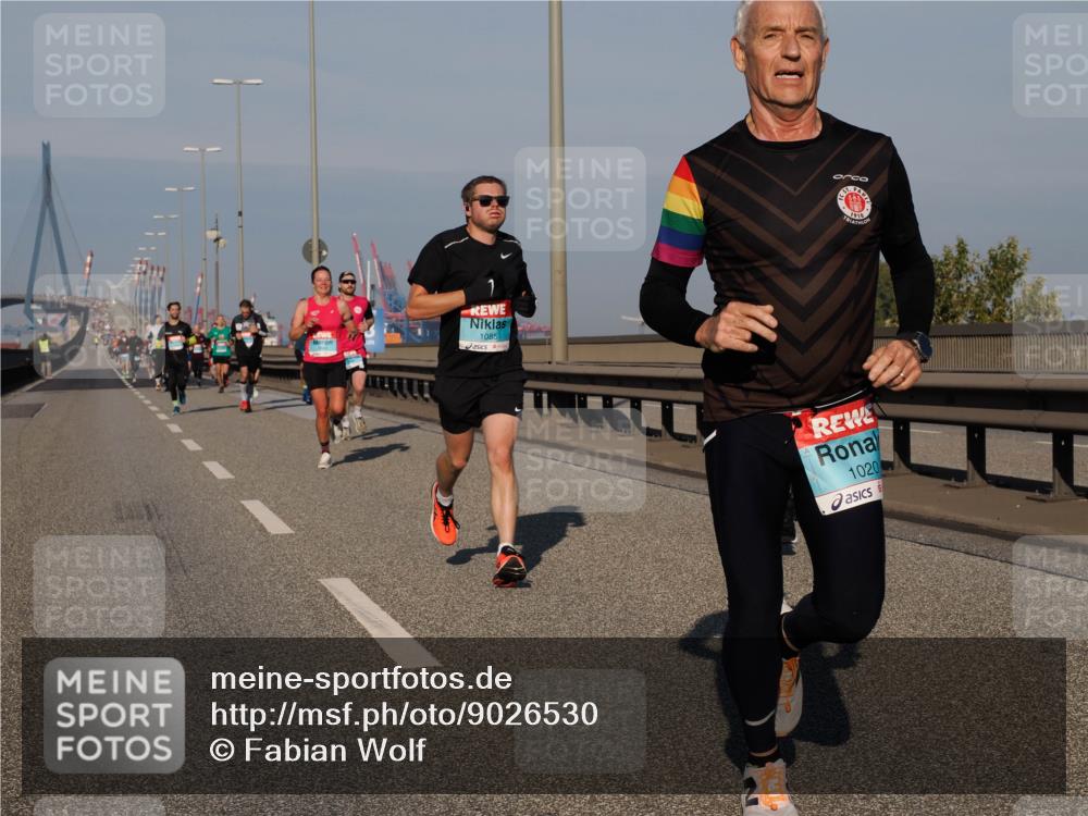 03.10.2025 - Köhlbrandbrückenlauf Fabian Wolf http://msf.ph/oto/9026530 03.10.2025 09:42:38 Position 3 1085, 0161, 1020 meine-sportfotos.de