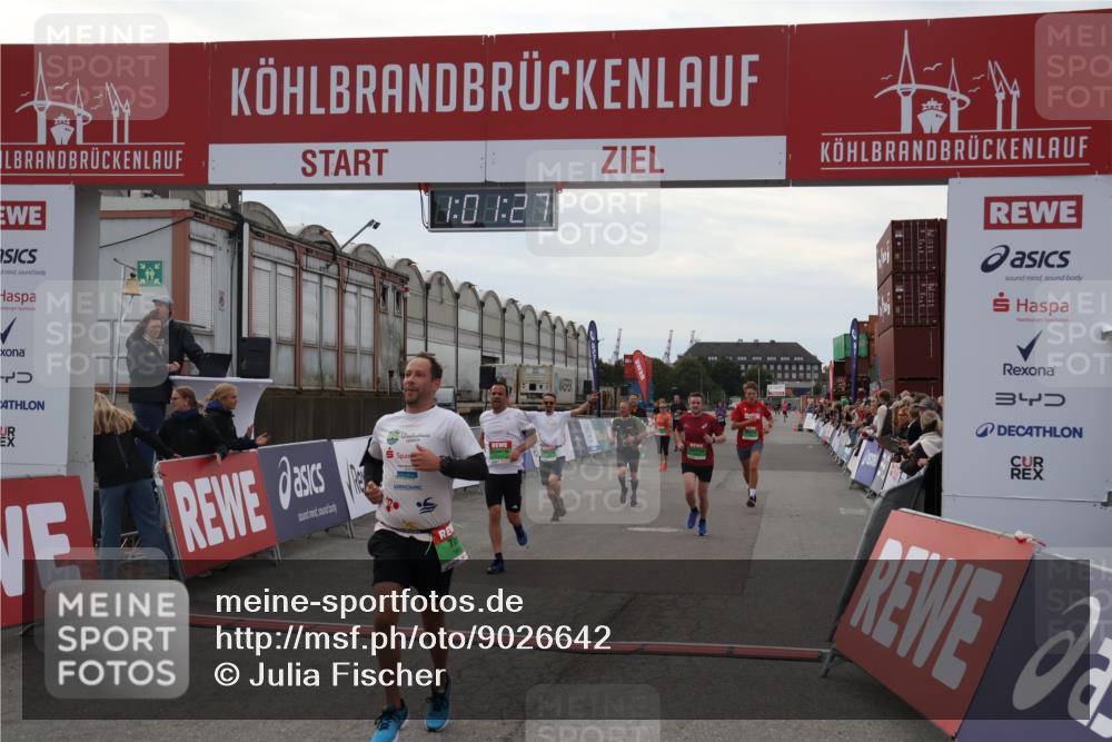 03.10.2025 - Köhlbrandbrückenlauf Julia Fischer http://msf.ph/oto/9026642 03.10.2025 16:01:27 Ziel 7266, 7282, 7320, 7342, 7364, 7372, 7965, 8807, 9129, 9346 meine-sportfotos.de