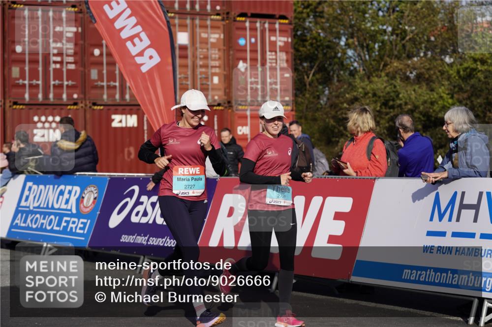 03.10.2025 - Köhlbrandbrückenlauf Michael Burmester http://msf.ph/oto/9026666 03.10.2025 10:30:19 Ziel 2267, 2342, 2343, 2386, 2497, 2498, 2726, 2727, 3657 meine-sportfotos.de