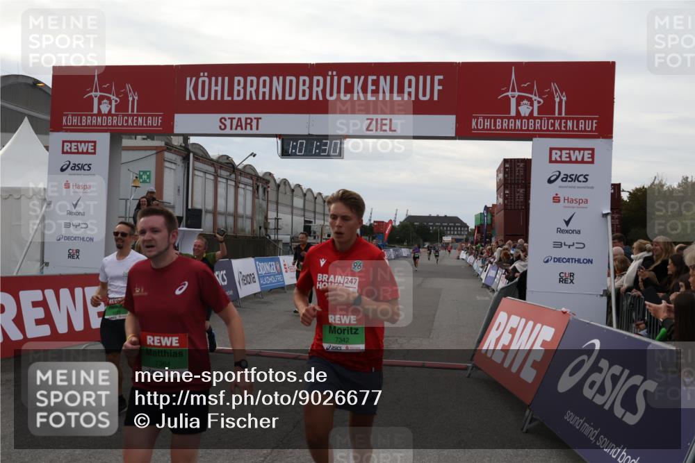03.10.2025 - Köhlbrandbrückenlauf Julia Fischer http://msf.ph/oto/9026677 03.10.2025 16:01:31 Ziel 7144, 7266, 7320, 7342, 7364, 7372, 7965, 8807, 8990, 9129, 9346 meine-sportfotos.de