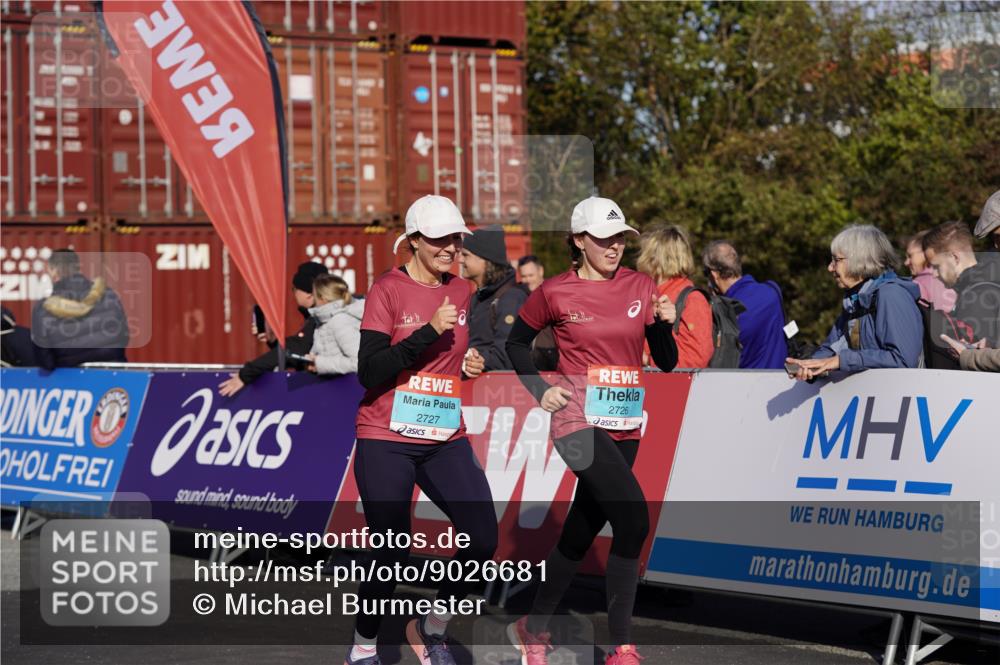 03.10.2025 - Köhlbrandbrückenlauf Michael Burmester http://msf.ph/oto/9026681 03.10.2025 10:30:19 Ziel 2267, 2342, 2343, 2386, 2497, 2498, 2726, 2727, 3657 meine-sportfotos.de