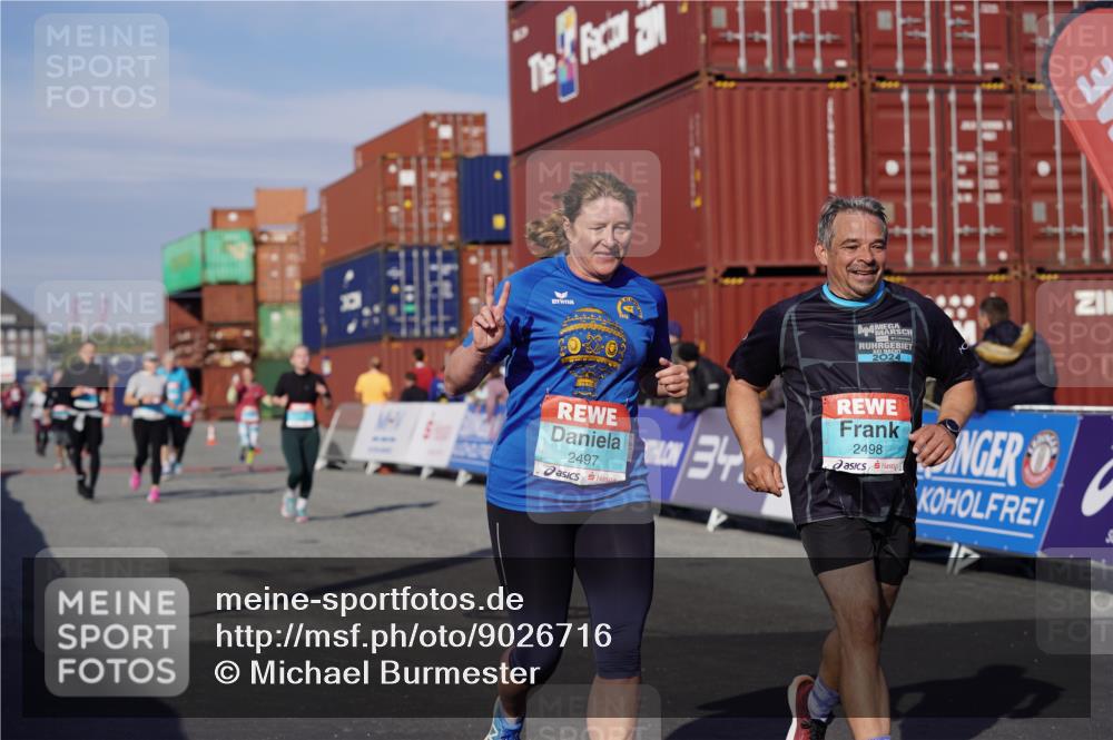 03.10.2025 - Köhlbrandbrückenlauf Michael Burmester http://msf.ph/oto/9026716 03.10.2025 10:30:21 Ziel 2037, 2267, 2342, 2343, 2386, 2497, 2498, 2726, 2727, 3657 meine-sportfotos.de