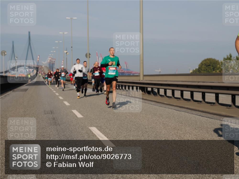03.10.2025 - Köhlbrandbrückenlauf Fabian Wolf http://msf.ph/oto/9026773 03.10.2025 09:42:49 Position 3  meine-sportfotos.de