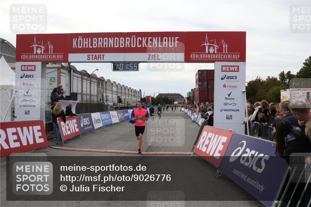 03.10.2025 - Köhlbrandbrückenlauf Julia Fischer http://msf.ph/oto/9026776 03.10.2025 16:01:55 Ziel 7204, 9145, 9192, 9324, 9453 meine-sportfotos.de
