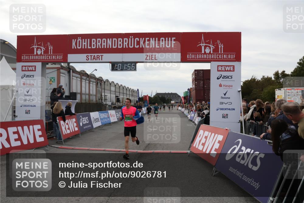 03.10.2025 - Köhlbrandbrückenlauf Julia Fischer http://msf.ph/oto/9026781 03.10.2025 16:01:56 Ziel 7204, 9145, 9192, 9324 meine-sportfotos.de