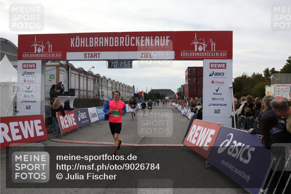 03.10.2025 - Köhlbrandbrückenlauf Julia Fischer http://msf.ph/oto/9026784 03.10.2025 16:01:56 Ziel 7204, 9145, 9192, 9324 meine-sportfotos.de