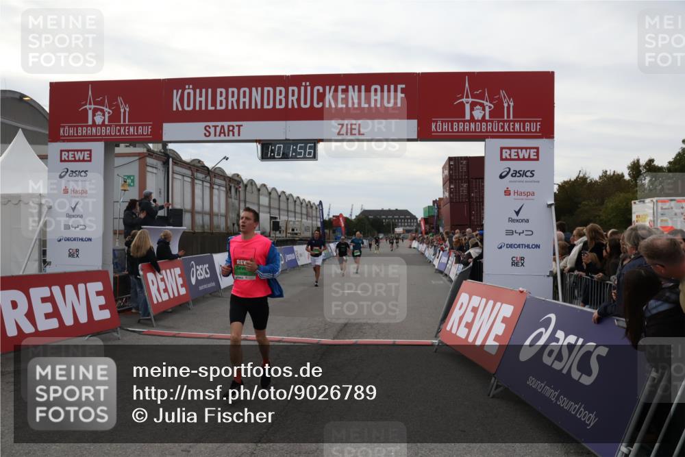 03.10.2025 - Köhlbrandbrückenlauf Julia Fischer http://msf.ph/oto/9026789 03.10.2025 16:01:56 Ziel 7204, 9145, 9192, 9324 meine-sportfotos.de