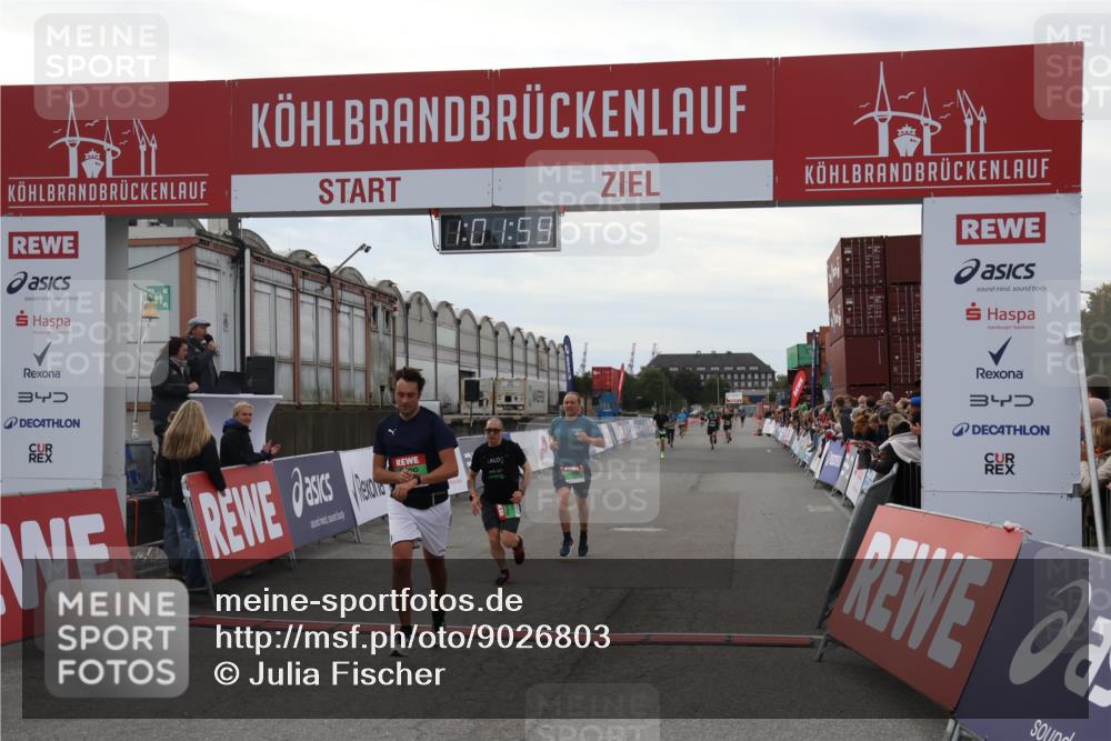 03.10.2025 - Köhlbrandbrückenlauf Julia Fischer http://msf.ph/oto/9026803 03.10.2025 16:02:00 Ziel 7204, 9145, 9192, 9324 meine-sportfotos.de