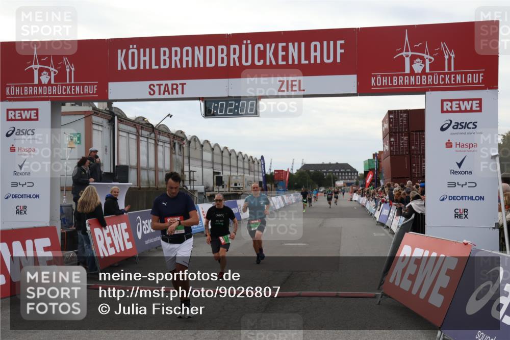 03.10.2025 - Köhlbrandbrückenlauf Julia Fischer http://msf.ph/oto/9026807 03.10.2025 16:02:00 Ziel 7204, 9145, 9192, 9324 meine-sportfotos.de