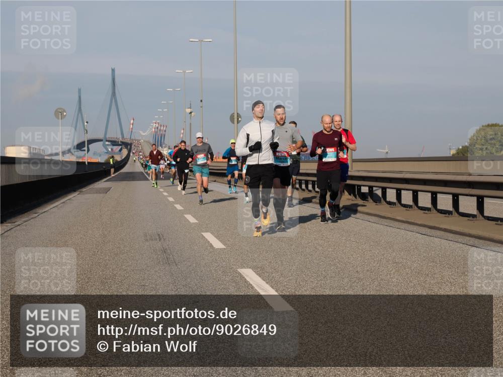 03.10.2025 - Köhlbrandbrückenlauf Fabian Wolf http://msf.ph/oto/9026849 03.10.2025 09:42:51 Position 3  meine-sportfotos.de
