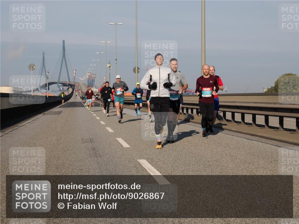 03.10.2025 - Köhlbrandbrückenlauf Fabian Wolf http://msf.ph/oto/9026867 03.10.2025 09:42:52 Position 3 3834 meine-sportfotos.de