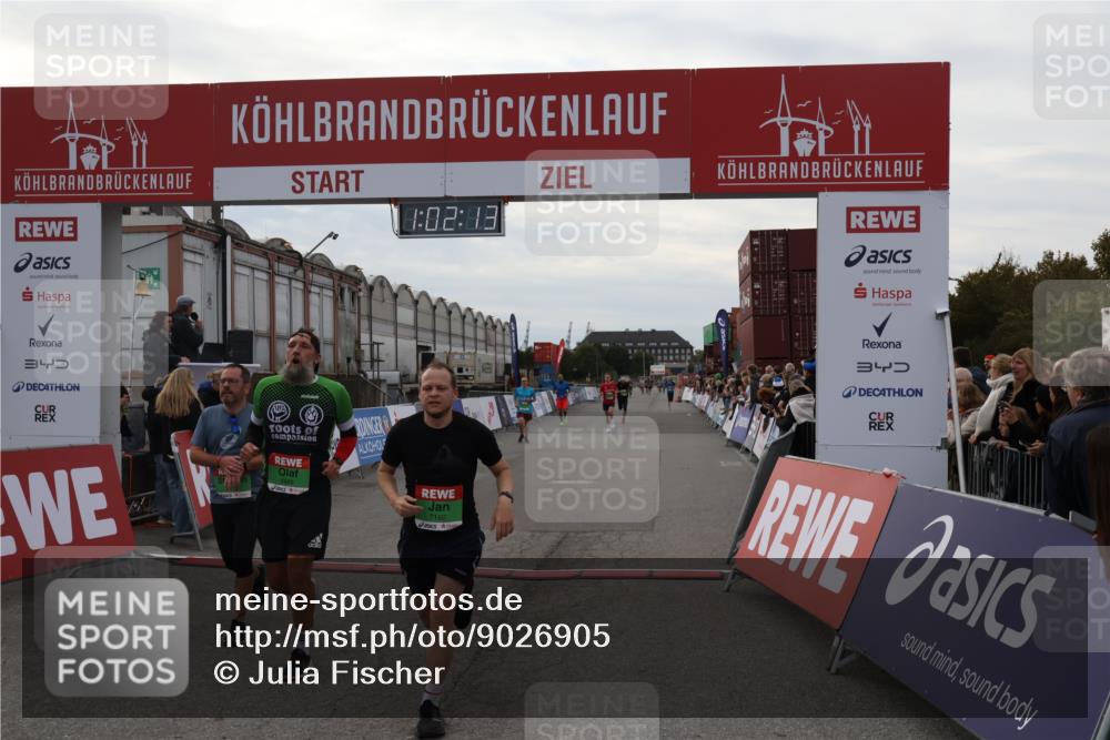 03.10.2025 - Köhlbrandbrückenlauf Julia Fischer http://msf.ph/oto/9026905 03.10.2025 16:02:13 Ziel 7115, 7160, 7299, 8049, 8509, 8988, 9115 meine-sportfotos.de