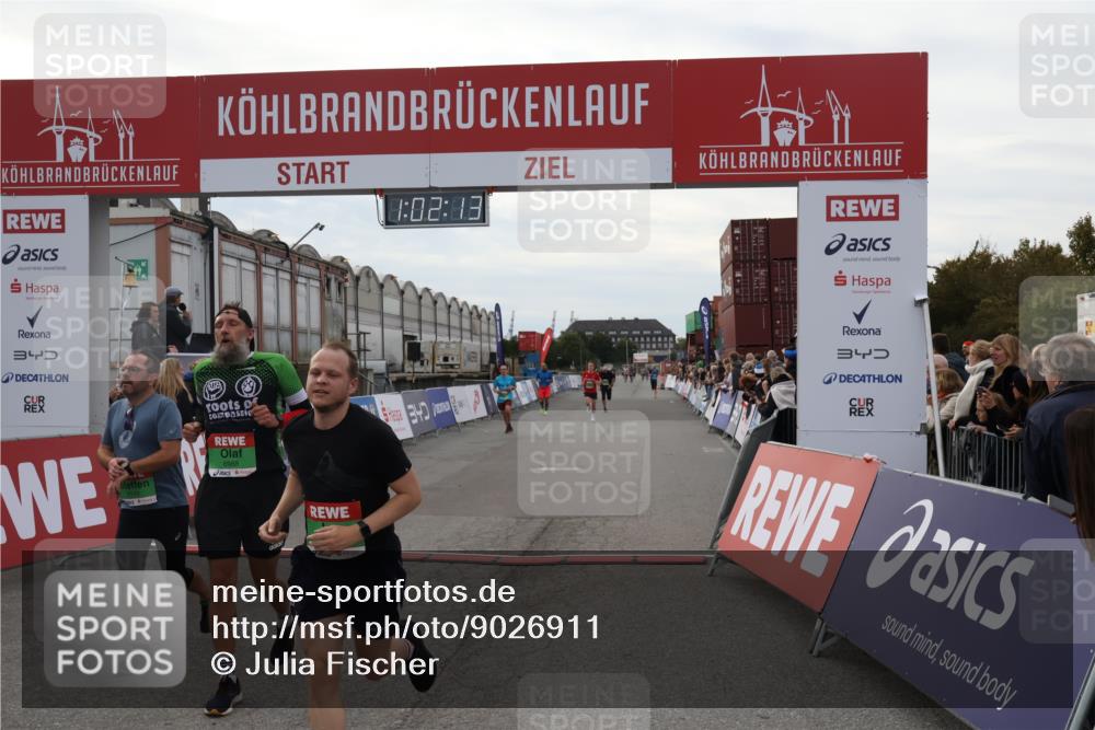 03.10.2025 - Köhlbrandbrückenlauf Julia Fischer http://msf.ph/oto/9026911 03.10.2025 16:02:13 Ziel 7115, 7160, 7299, 8049, 8509, 8988, 9115 meine-sportfotos.de