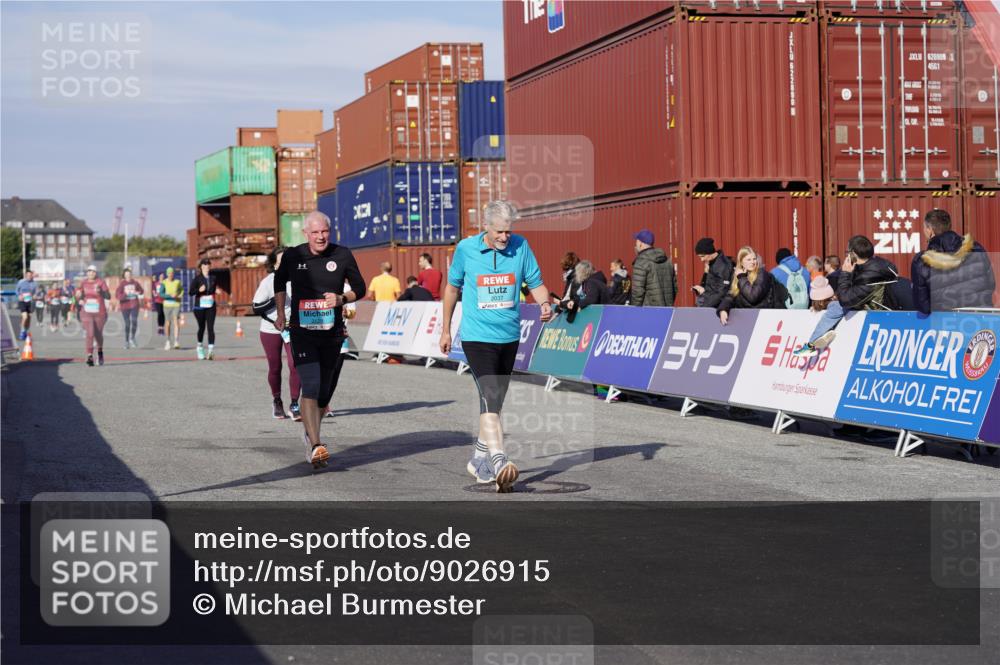 03.10.2025 - Köhlbrandbrückenlauf Michael Burmester http://msf.ph/oto/9026915 03.10.2025 10:30:32 Ziel 2037, 2063, 2441, 2533, 2554, 2725, 3129 meine-sportfotos.de