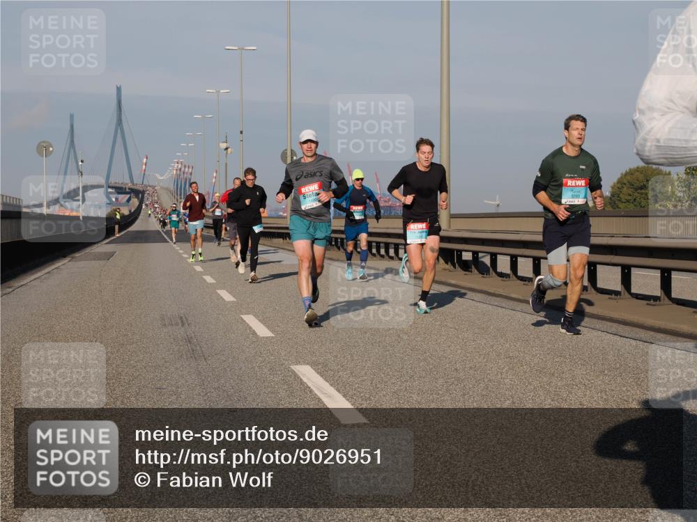 03.10.2025 - Köhlbrandbrückenlauf Fabian Wolf http://msf.ph/oto/9026951 03.10.2025 09:42:55 Position 3 3763 meine-sportfotos.de