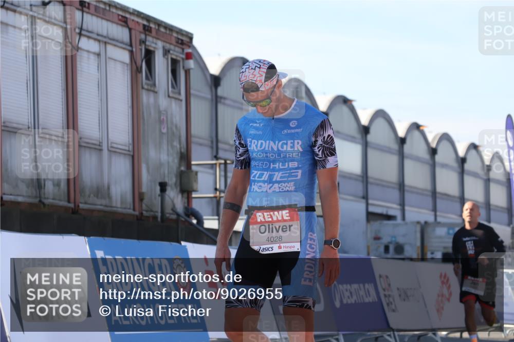 03.10.2025 - Köhlbrandbrückenlauf Luisa Fischer http://msf.ph/oto/9026955 03.10.2025 12:56:21 Ziel 4028, 4050, 4078, 4114, 4123, 4166, 4231, 5957, 6206, 6266, 6489, 6495 meine-sportfotos.de