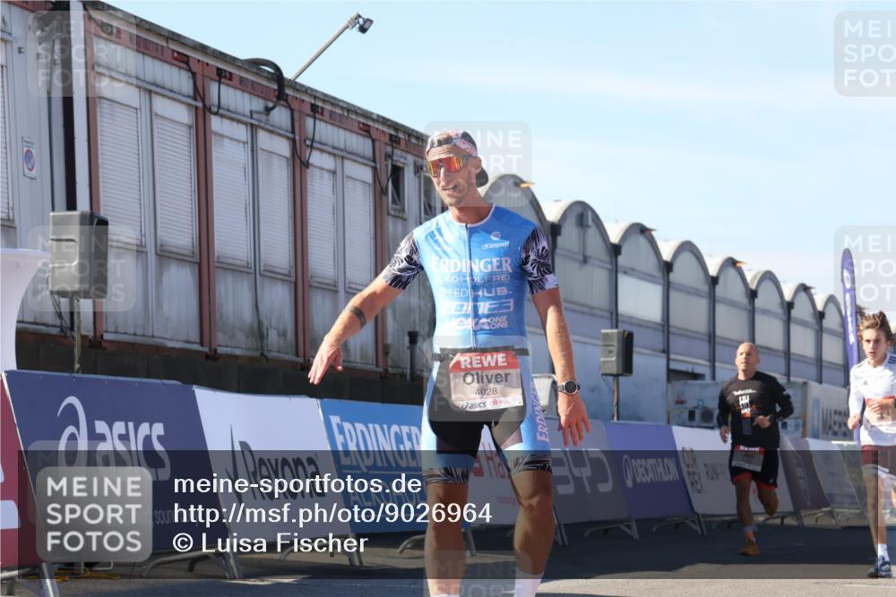 03.10.2025 - Köhlbrandbrückenlauf Luisa Fischer http://msf.ph/oto/9026964 03.10.2025 12:56:21 Ziel 4028, 4050, 4078, 4114, 4123, 4166, 4231, 5957, 6206, 6266, 6489, 6495 meine-sportfotos.de