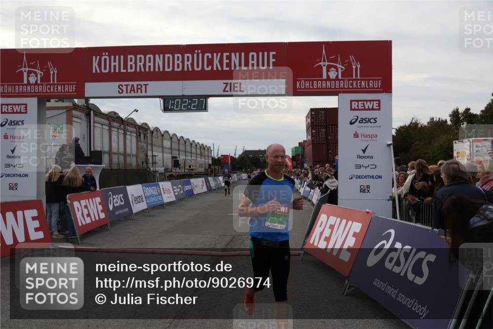 03.10.2025 - Köhlbrandbrückenlauf Julia Fischer http://msf.ph/oto/9026974 03.10.2025 16:02:27 Ziel 7110, 7111, 7171, 8049, 8509, 9115, 9409 meine-sportfotos.de