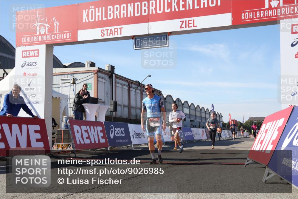 03.10.2025 - Köhlbrandbrückenlauf Luisa Fischer http://msf.ph/oto/9026985 03.10.2025 12:56:23 Ziel 4028, 4050, 4078, 4123, 4166, 4231, 5957, 6206, 6266, 6495 meine-sportfotos.de