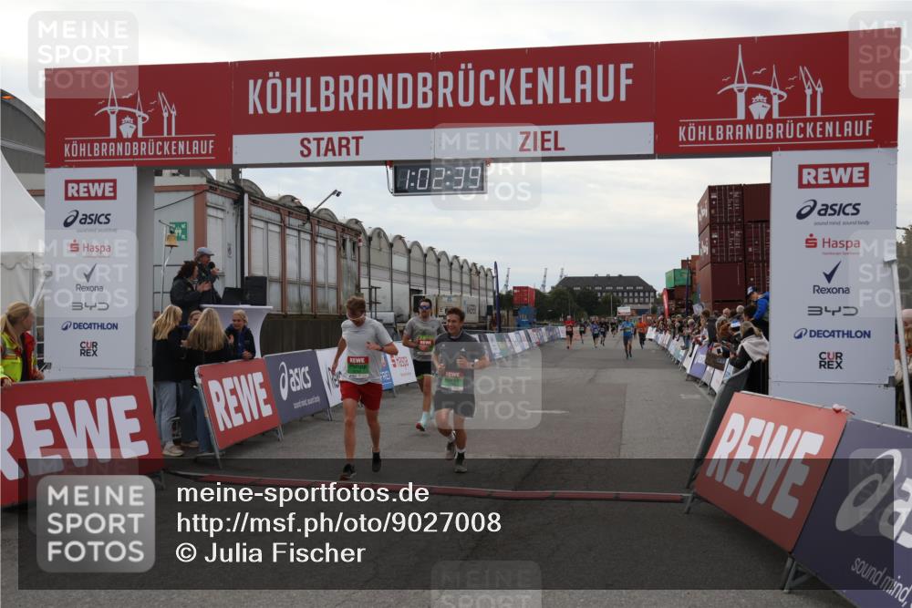 03.10.2025 - Köhlbrandbrückenlauf Julia Fischer http://msf.ph/oto/9027008 03.10.2025 16:02:39 Ziel 7110, 7111, 7219, 7280, 7411, 8784, 8786 meine-sportfotos.de