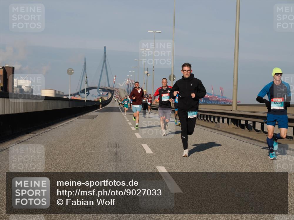 03.10.2025 - Köhlbrandbrückenlauf Fabian Wolf http://msf.ph/oto/9027033 03.10.2025 09:42:58 Position 3 1095, 1050 meine-sportfotos.de