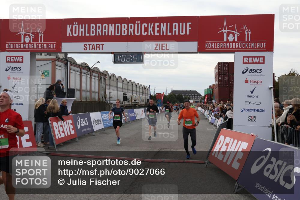 03.10.2025 - Köhlbrandbrückenlauf Julia Fischer http://msf.ph/oto/9027066 03.10.2025 16:02:51 Ziel 7099, 7102, 7180, 7277, 8048, 9511, 9595, 9670 meine-sportfotos.de