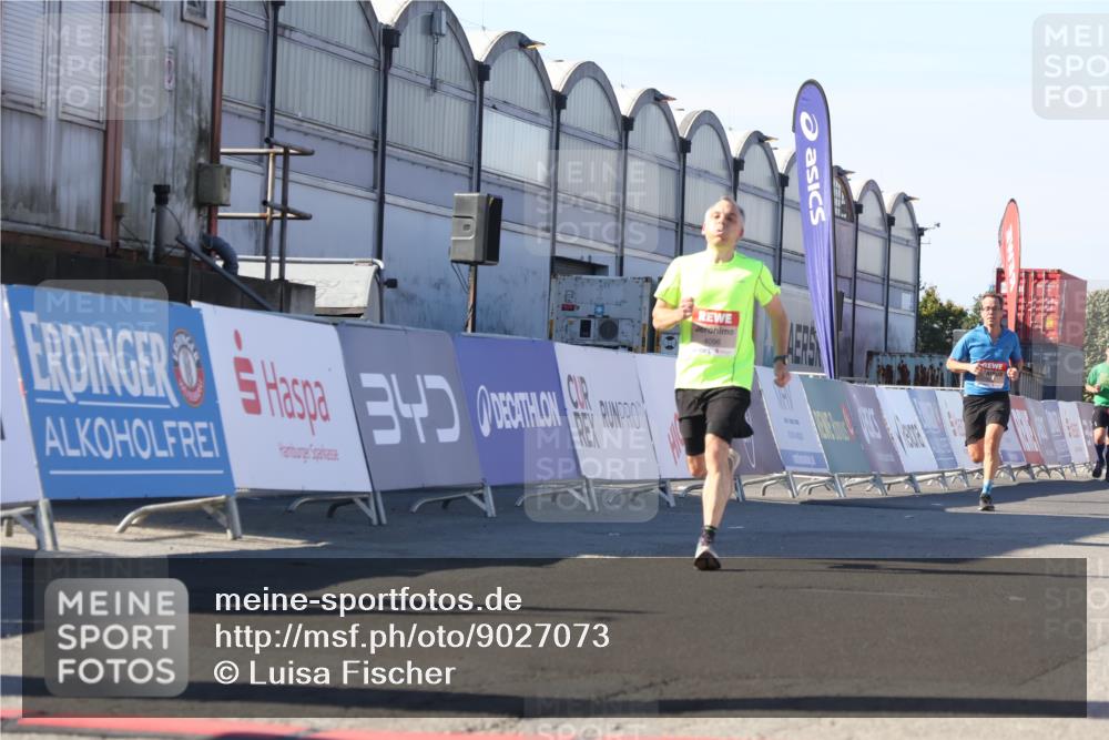 03.10.2025 - Köhlbrandbrückenlauf Luisa Fischer http://msf.ph/oto/9027073 03.10.2025 12:56:34 Ziel 4054, 4096, 4166, 4170, 4231, 4478, 6266, 6408, 6769 meine-sportfotos.de