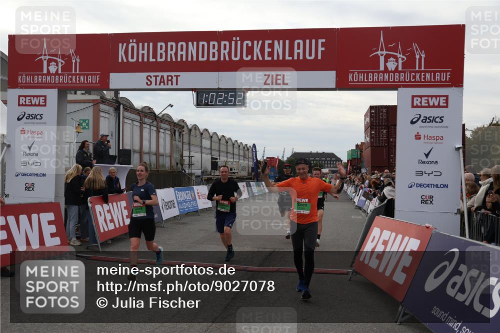 03.10.2025 - Köhlbrandbrückenlauf Julia Fischer http://msf.ph/oto/9027078 03.10.2025 16:02:52 Ziel 7099, 7102, 7180, 7277, 7278, 7386, 8048, 9511, 9595, 9670 meine-sportfotos.de
